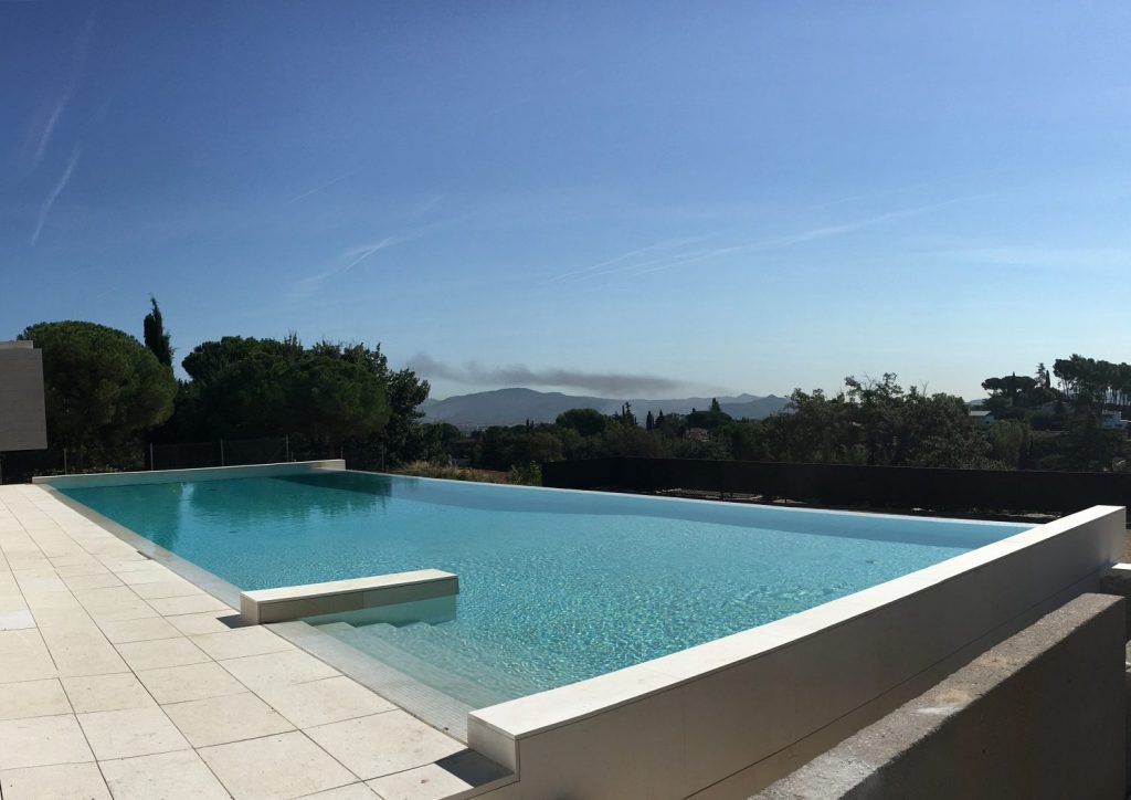 Empresa de construcción de piscina